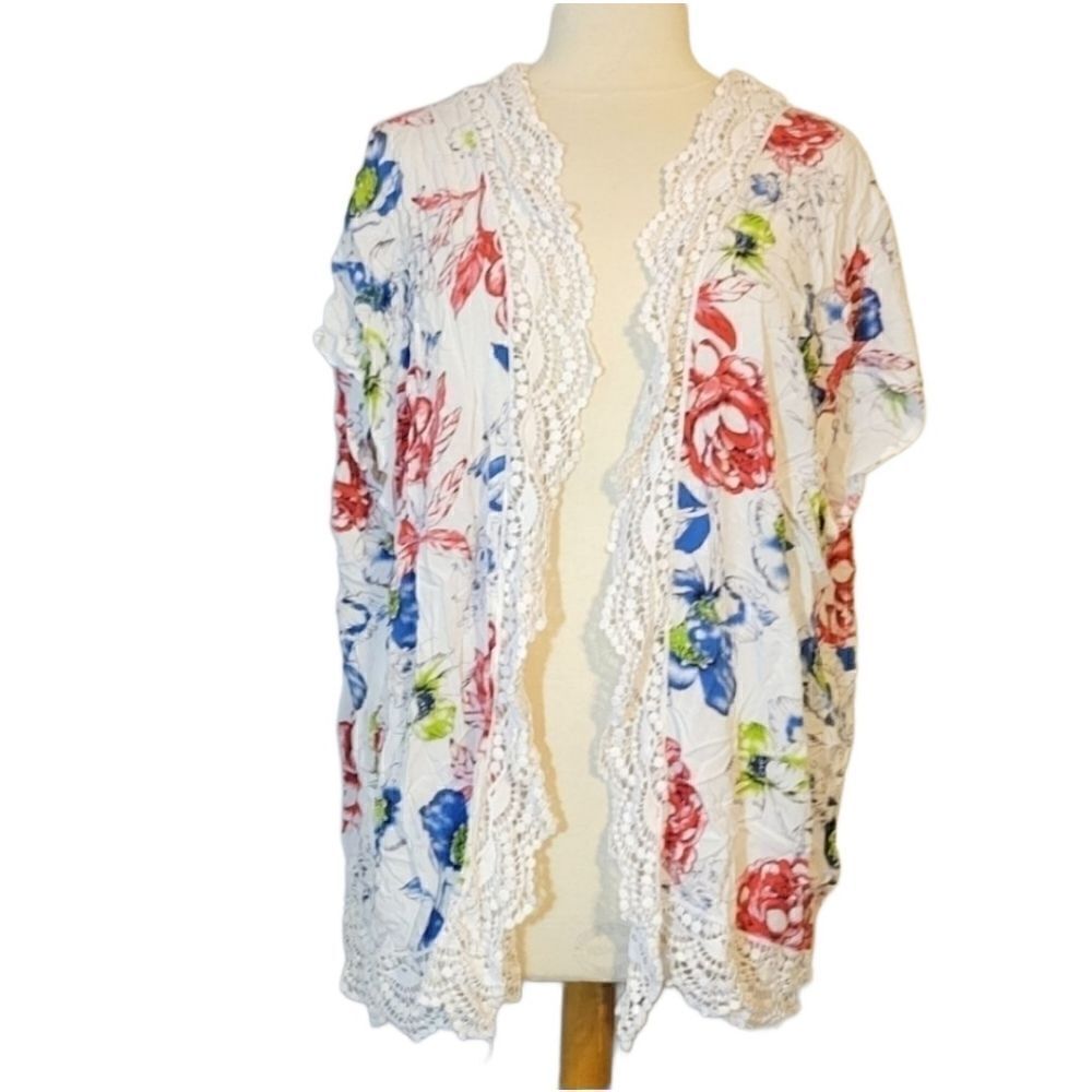 She and sky floral kimono Sz Large